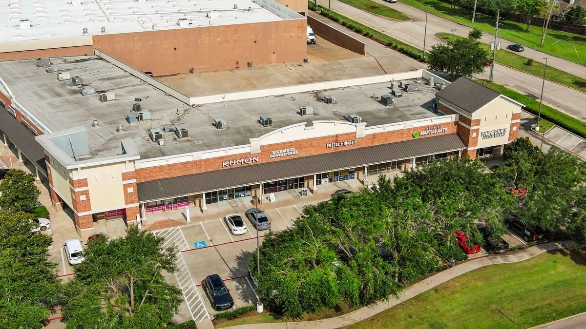 Aerial view of the shopping center where Richmond Dental Care is located in Richmond, TX