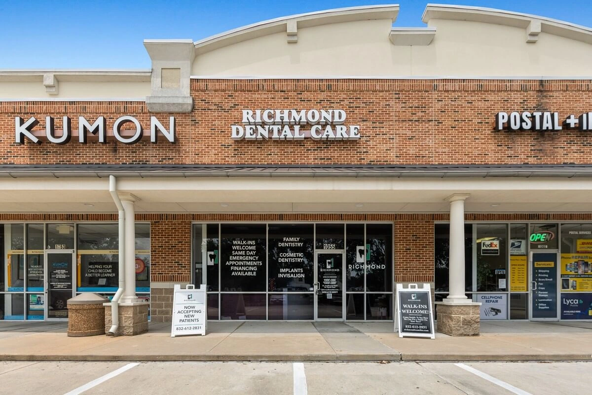 Richmond Dental Care storefront in Richmond, TX